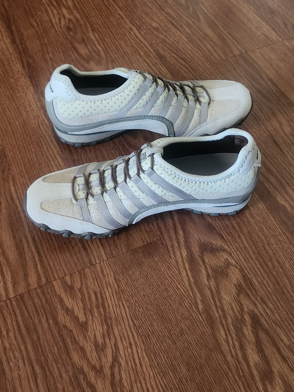 Skechers Women's White and Light Gray Sneakers - Picture 3 of 5